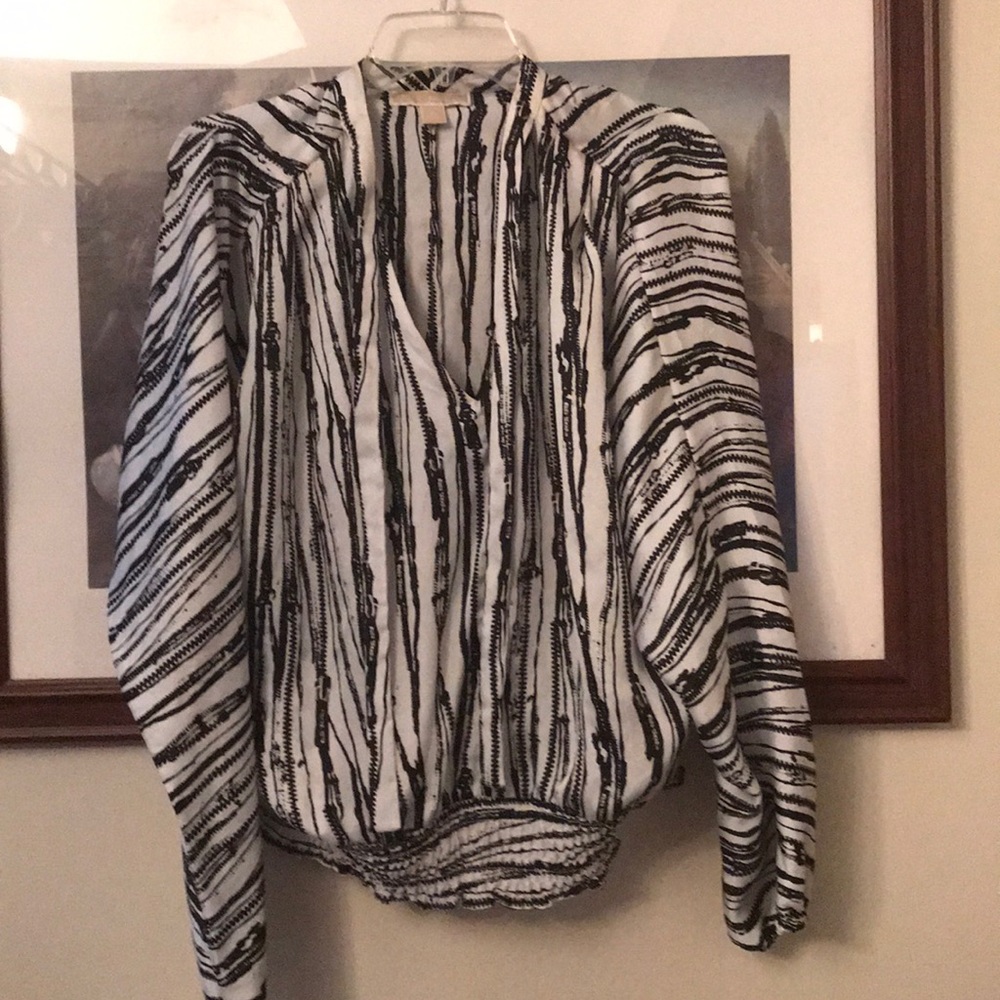 Blouse great for work !